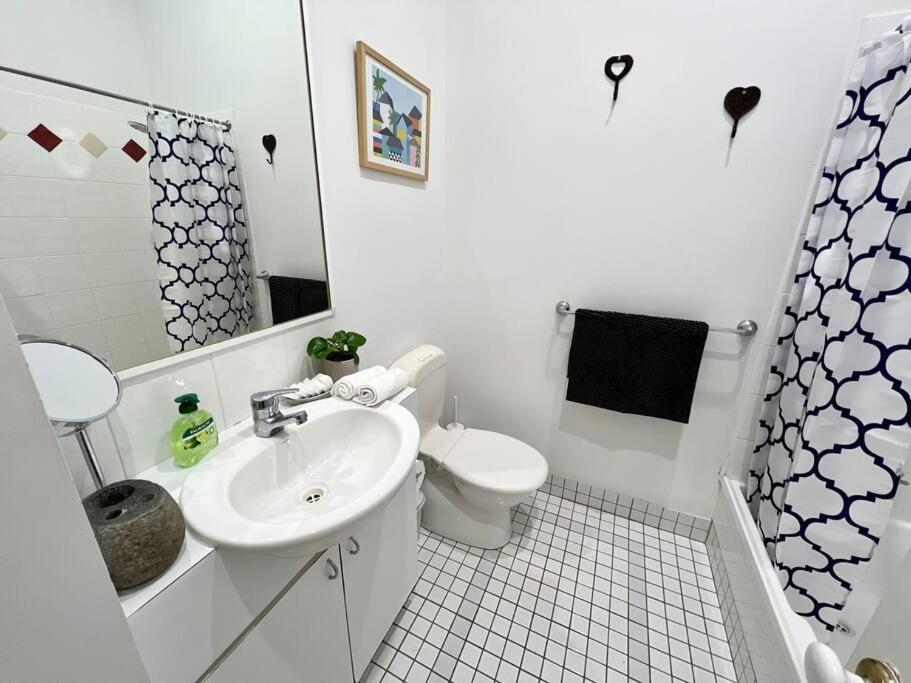 דירות בריסביין Self Contained Haven In New Farm מראה חיצוני תמונה